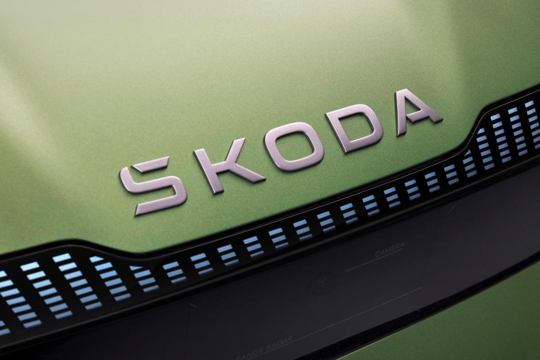 Skoda впервые показала новый электрический крососвер Elroq