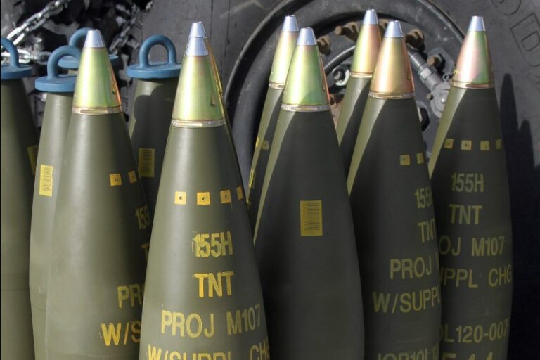 США удвоят производство снарядов для Украины - today.ua