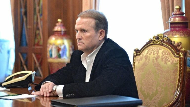 Медведчук вирішив знову стати українцем: кум Путіна звернувся до Верховного суду - today.ua