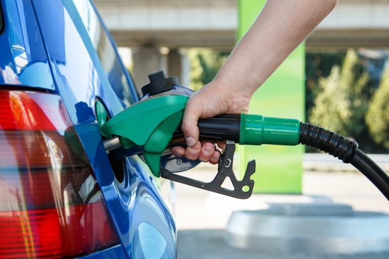 Украинские АЗС изменили цены на бензин и дизтопливо  - today.ua