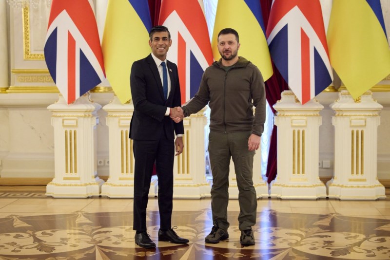 Великобританія передасть Україні новий пакет військової допомоги на 60 млн фунтів стерлінгів: що до нього увійде