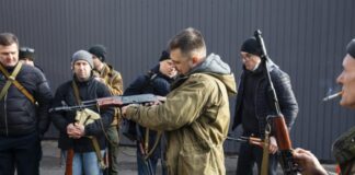 На руках у украинцев могут быть миллионы единиц оружия - МВД - today.ua