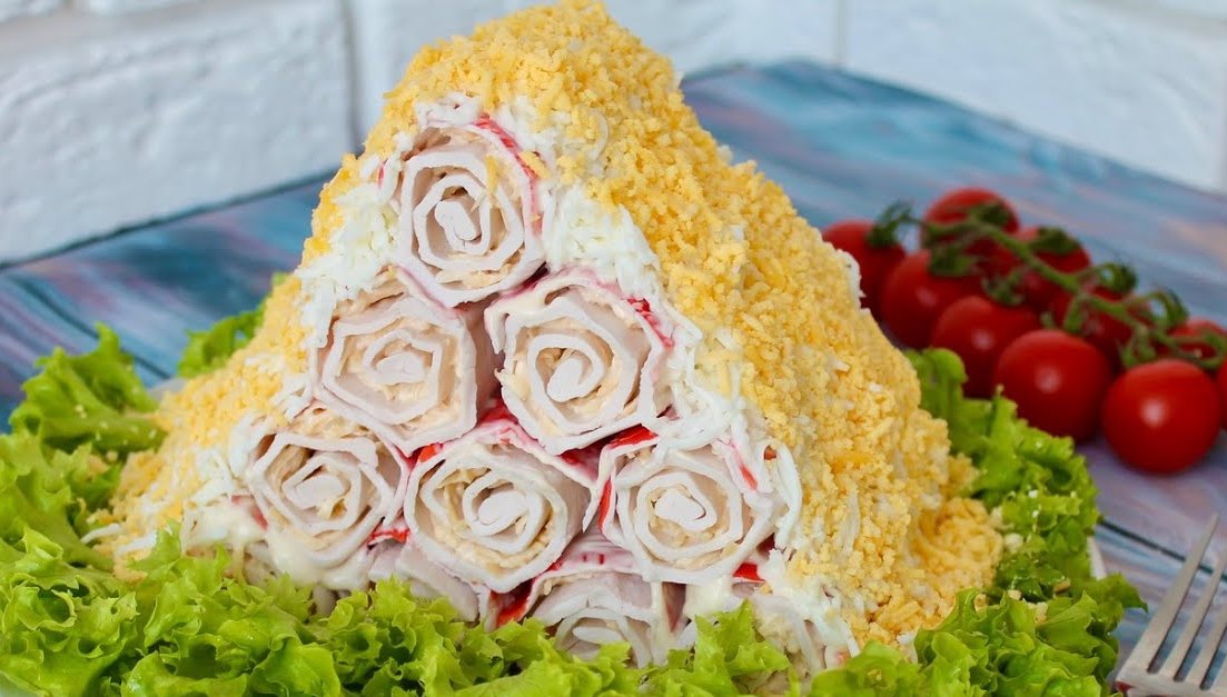 Салат на Великдень: рецепт оригінальної закуски з крабовими паличками для святкового столу - today.ua