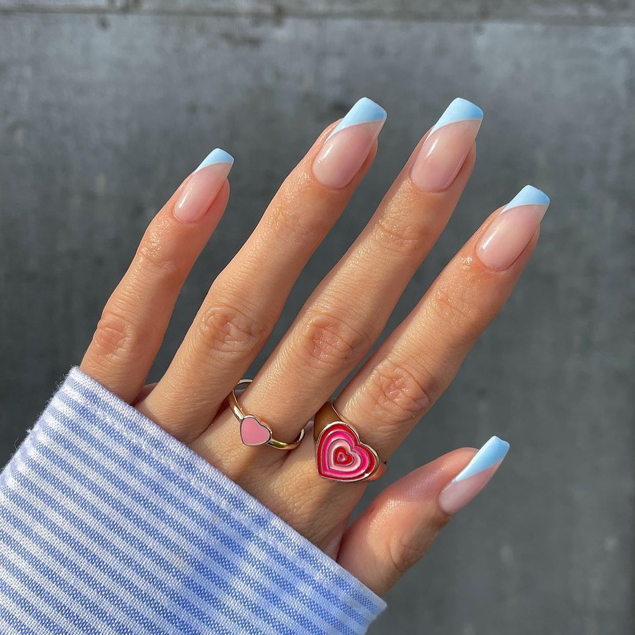 Трендовий манікюр: ідеї дизайну нігтів у наймоднішому відтінку весни