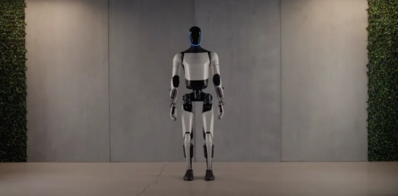 Tesla начнет продажи робота-гуманоида Optimus 