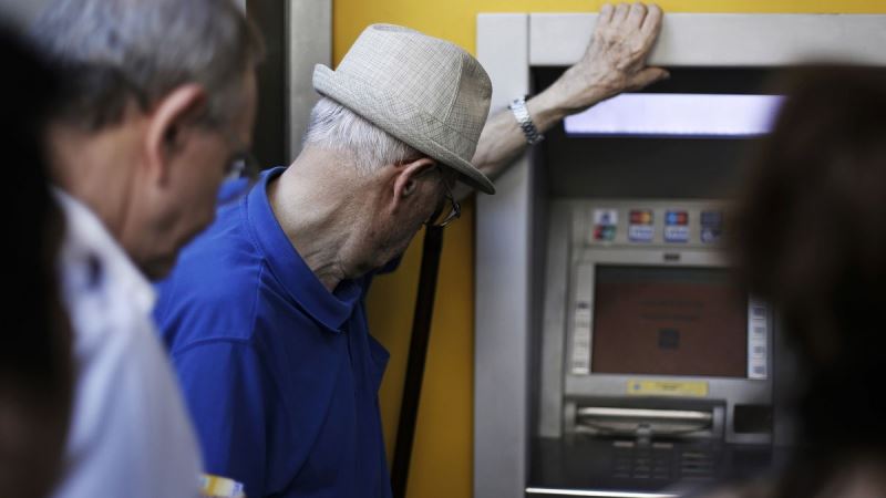 Стали известны надбавки к пенсии, которые будут выплачивать украинцам с 1 мая
