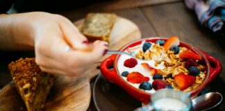 Найкорисніші продукти для сніданку: що варто включити в ранковий прийом їжі - today.ua