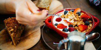 Найкорисніші продукти для сніданку: що варто включити в ранковий прийом їжі - today.ua