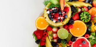 Названы самые полезные фрукты, которые помогают в похудении - today.ua
