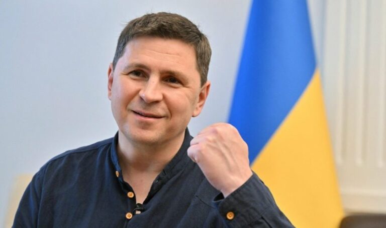 Подоляк звернувся до українських чоловіків за кордоном: “Будь ласка, приїздіть“ - today.ua