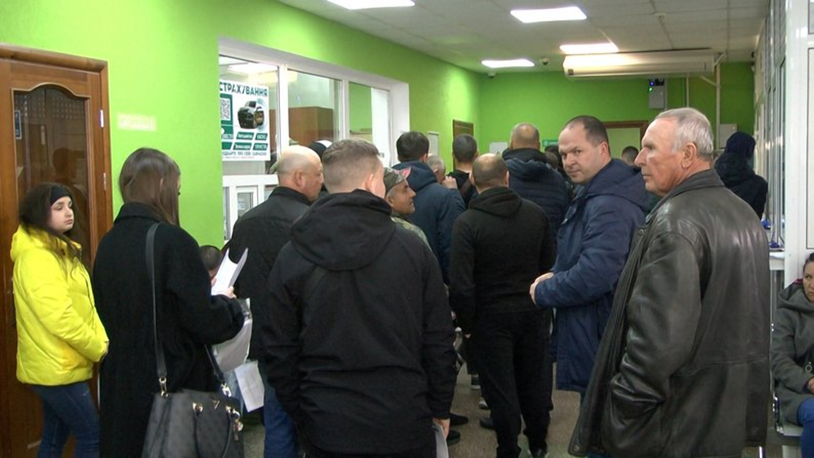 Депутати не прийняли законопроєкт про перевірку місця проживання під час перереєстрації автомобілів