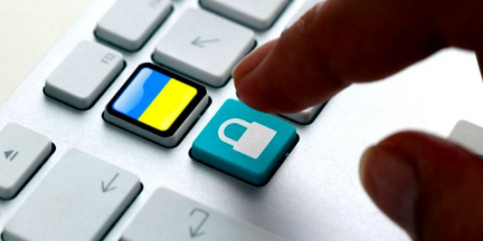 Депутаты хотят ввести военную цензуру в соцсетях: что это значит для рядовых украинцев