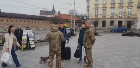 Имеют ли право сотрудники ТЦК задерживать людей на улице - today.ua