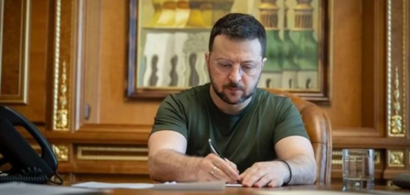 Зеленський зробив заяву про мобілізацію в Україні: “У Росії на 1 червня призвуть 300 тисяч військових“