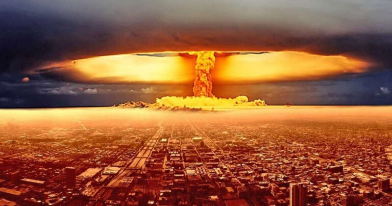 Человечество оказалось на пороге ядерной войны: Израиль заявил, что готов применить атомное оружие в ответ на атаку Ирана - today.ua