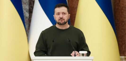 Зеленський зробив заяву про мобілізацію в Україні: “У Росії на 1 червня призвуть 300 тисяч військових“ - today.ua