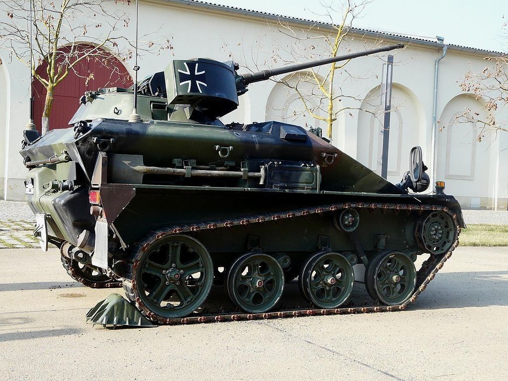 Германия передаст Украине боевые машины Wiesel