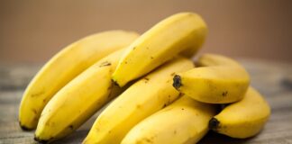 Медики объяснили, почему стоит есть бананы каждый день - today.ua