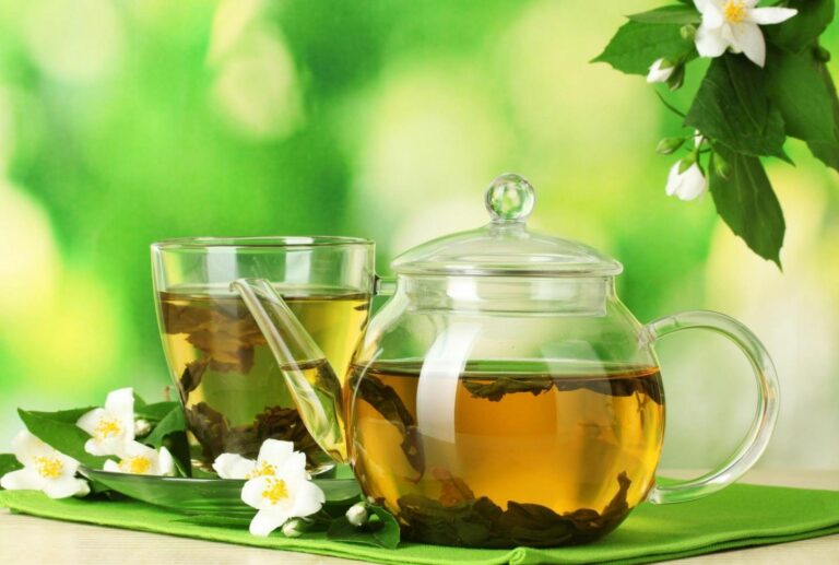 Зеленый чай может ощутимо повлиять на рост волос: ученые открыли еще одно свойство этого напитка - today.ua