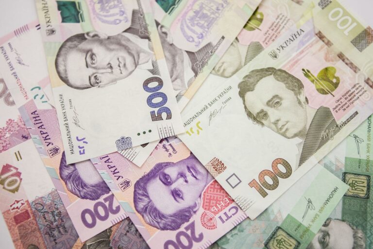 Українцям пропонують одноразову грошову допомогу: кому виплатять до 9 тис. грн - today.ua
