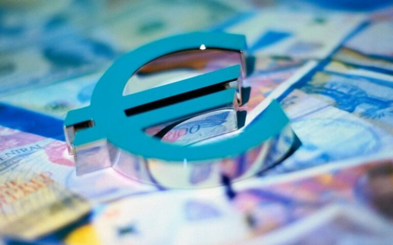 Владельцы евробондов потребовали от Украины выплаты процентов: в Раде отреагировали - today.ua