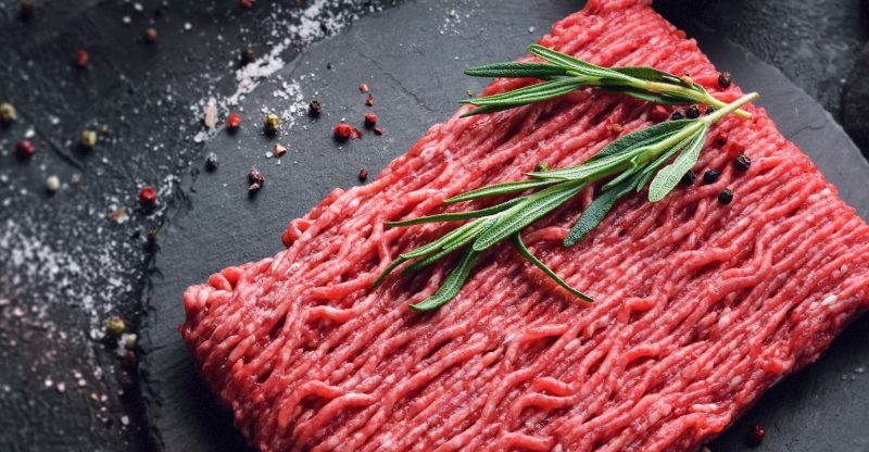 Названо п'ять видів м'яса, які не рекомендується купувати у супермаркетах