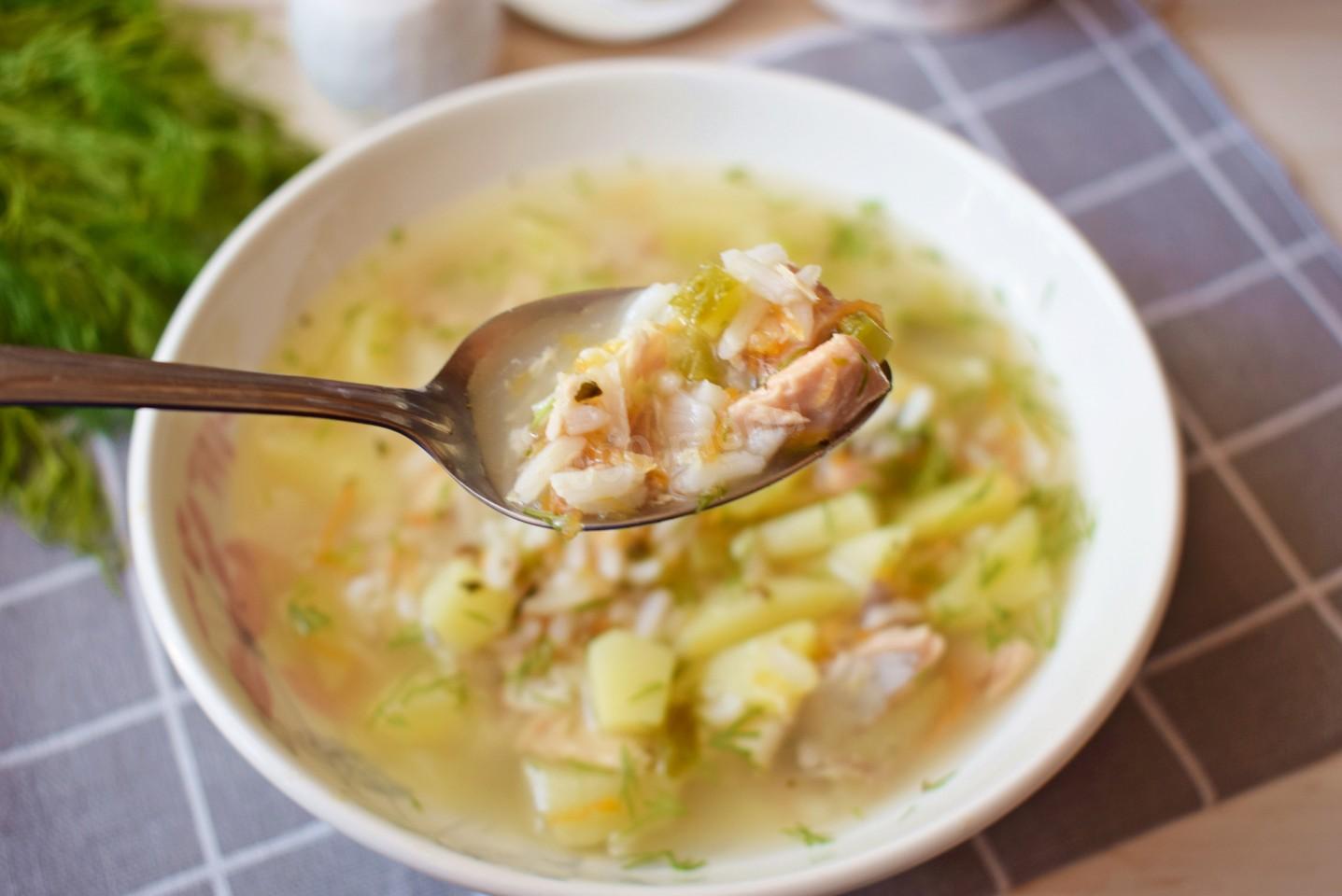 Суп из рыбной консервы с рисом: пошаговый рецепт аппетитного первого блюда 