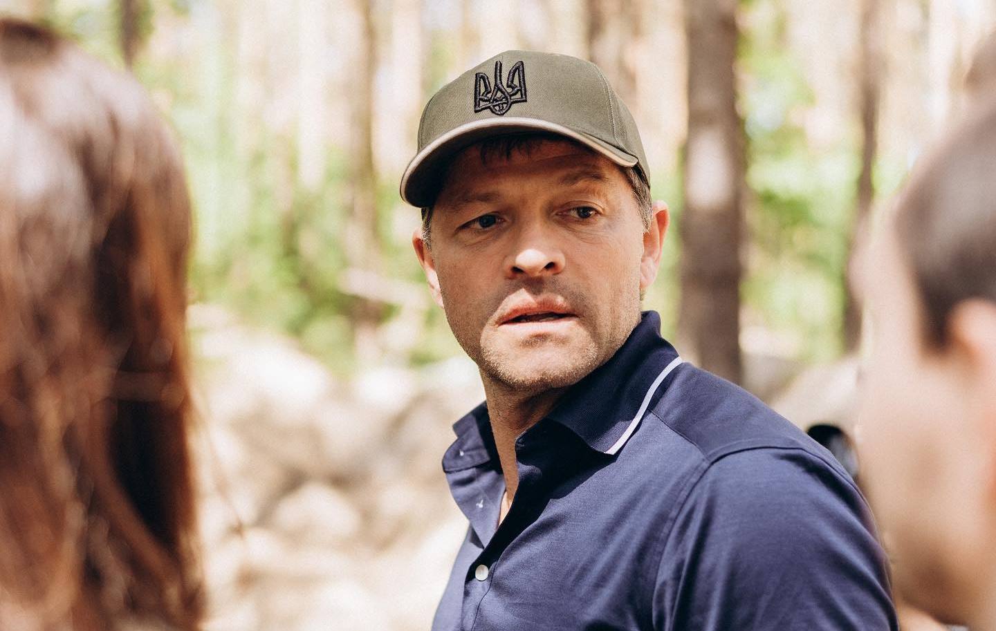 Звезда "Сверхъестественного" приехал в Киев и показал фанатам разбитую российскую технику