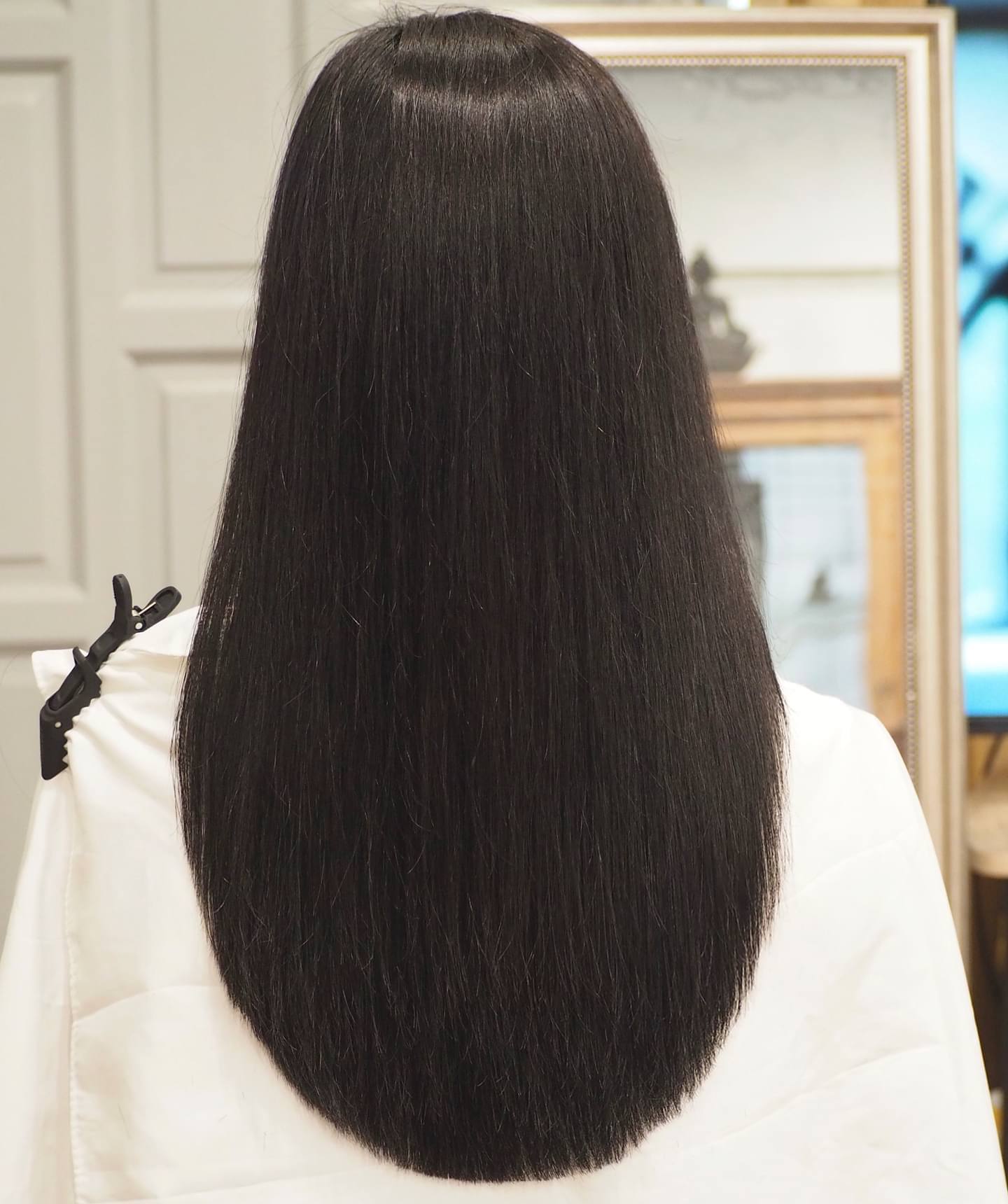 Стрижка-подкова придает объем редким и тонким волосам: как выглядит модная прическа