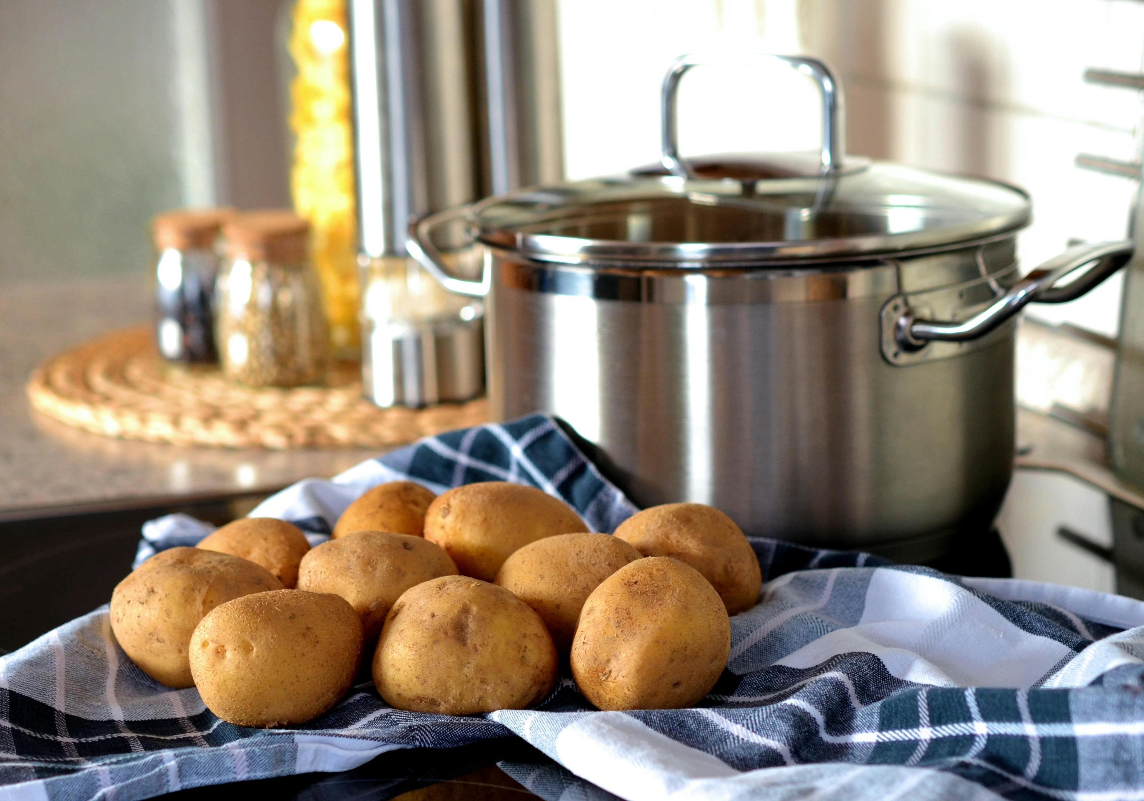 Картопляне пюре стане справжнім кулінарним шедевром: секрети приготування смачного гарніру