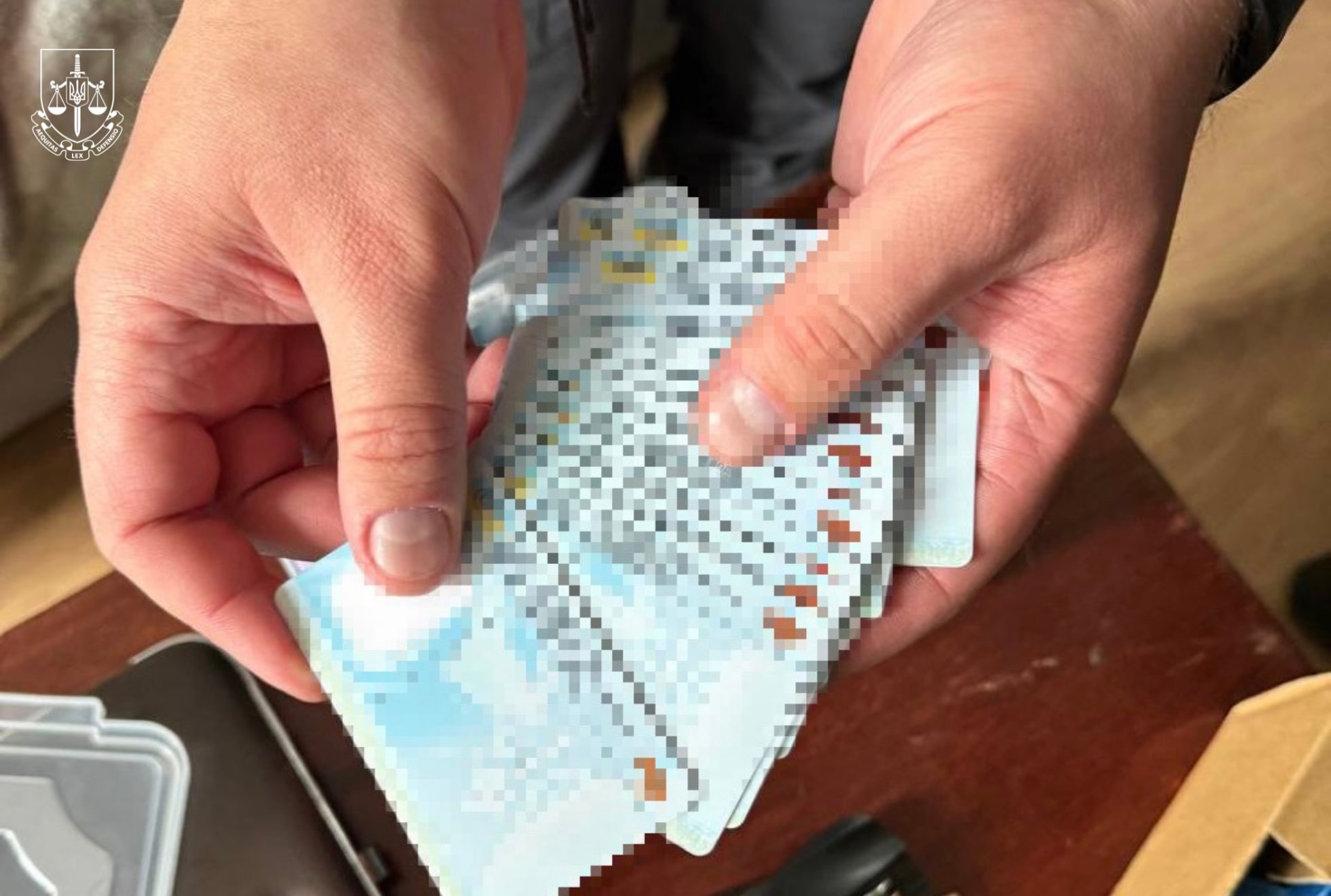 Підробляли водійські посвідчення: поліція ліквідувала злочинну організацію