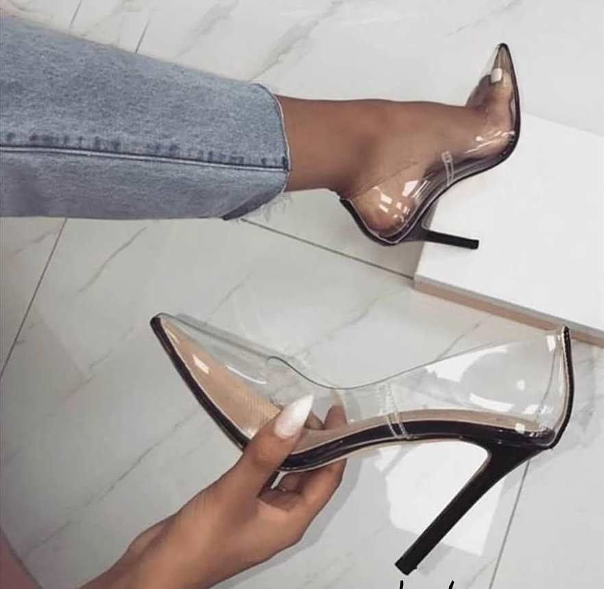 Антитрендовая обувь, которую стилисты не советуют носить летом 2024 года: фото Антитрендовая обувь, которую стилисты не советуют носить летом 2024 года: фото - today.ua