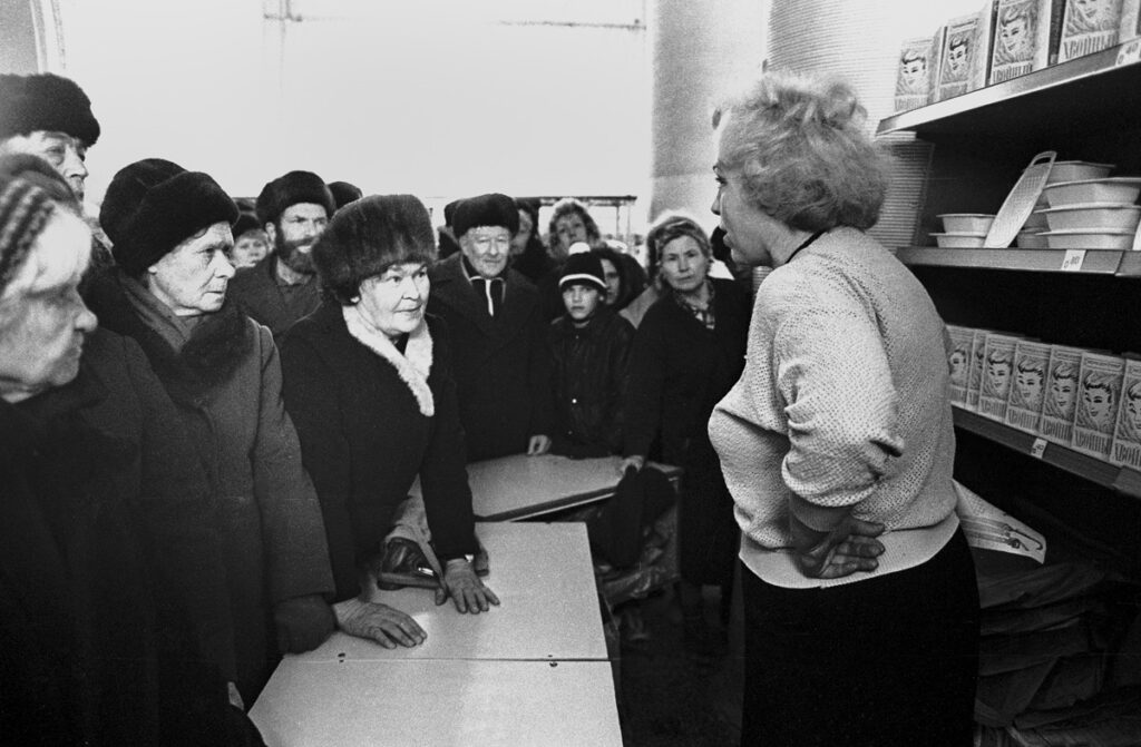 Накопичити на квартиру за 9 місяців: у кого були найвищі зарплати в СРСР, і чому далеко не всім це було доступно