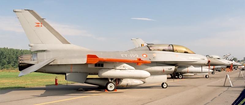 В Воздушных силах рассказали о возможностях применения F-16 на фронте
