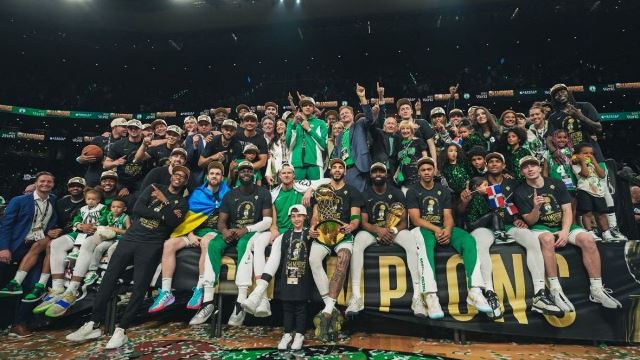 Украинец стал чемпионом NBA в составе Boston Celtics