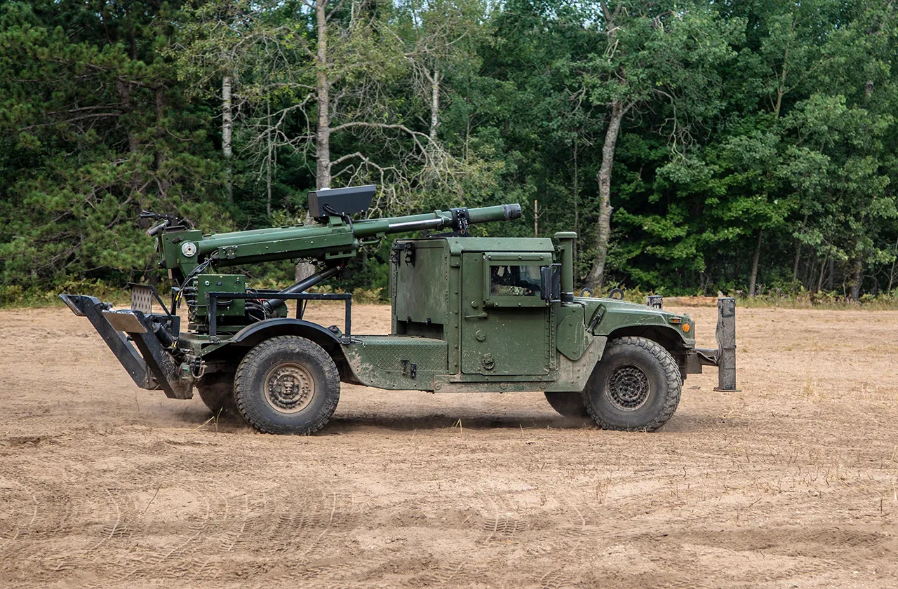ВСУ получили новейшую мобильную САУ 2-CT Hawkeye - today.ua