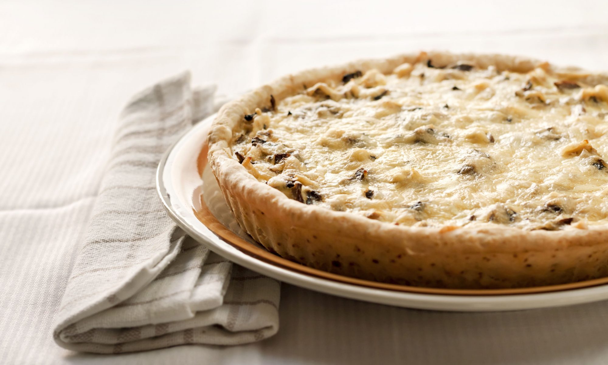 Пиріг з куркою та грибами: рецепт апетитної страви з доступних продуктів