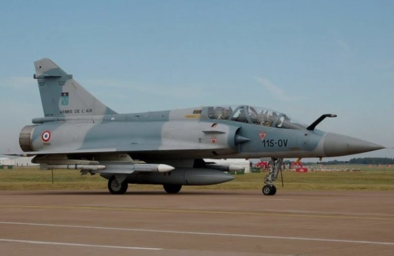 Макрон повідомив, коли розпочнеться підготовка українських пілотів винищувачів Mirage