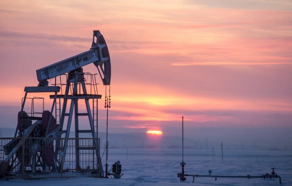 На Земле заканчивается нефть: ученые предупредили, когда в мире иссякнут запасы “черного золота“