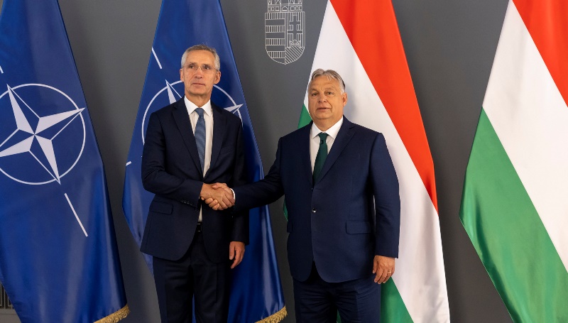 Столтенберг поговорив з Орбаном: чи зміниться позиція Угорщини щодо надання допомоги Україні