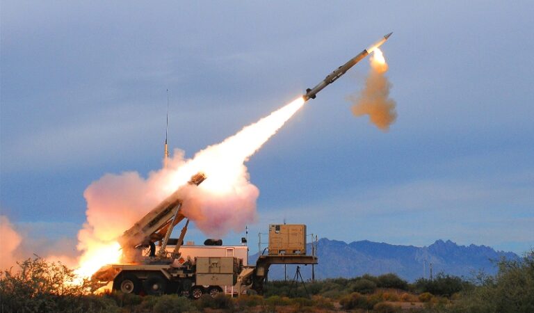 В США произведут сотни ракет для Patriot: поставят ли их Украине - today.ua