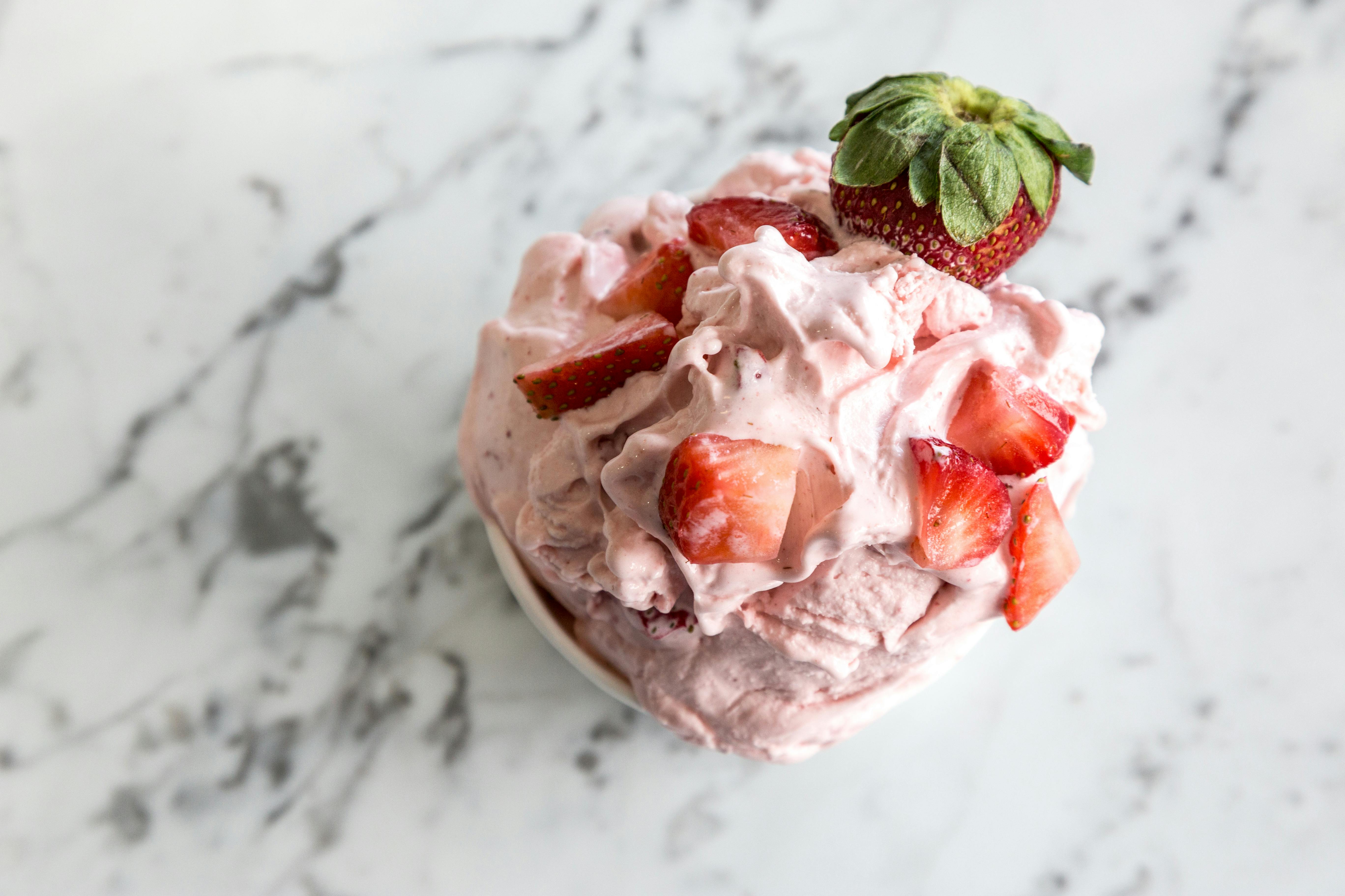 Домашнє морозиво з полуниці: рецепт освіжаючого літнього десерту