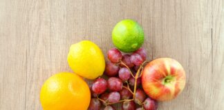 Как правильно хранить фрукты летом, чтобы они дольше оставались свежими: лайфхаки - today.ua