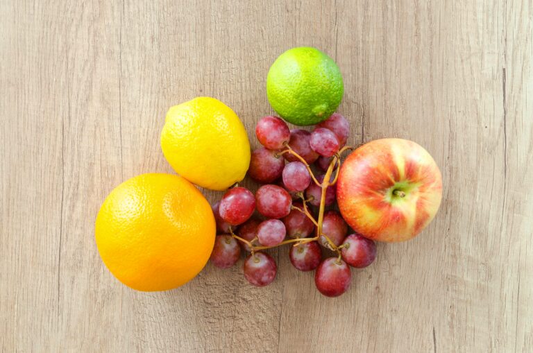 Як правильно зберігати фрукти влітку, щоб вони довше залишалися свіжими: лайфхаки - today.ua