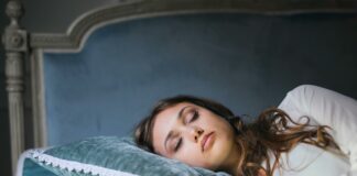 Як швидко заснути в спекотну ніч: ефективні способи розслабитися - today.ua