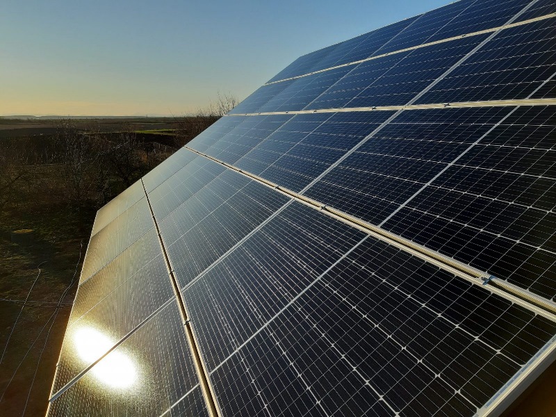 В Украине уже к зиме может существенно вырасти генерация электроэнергии за счет солнечных станций