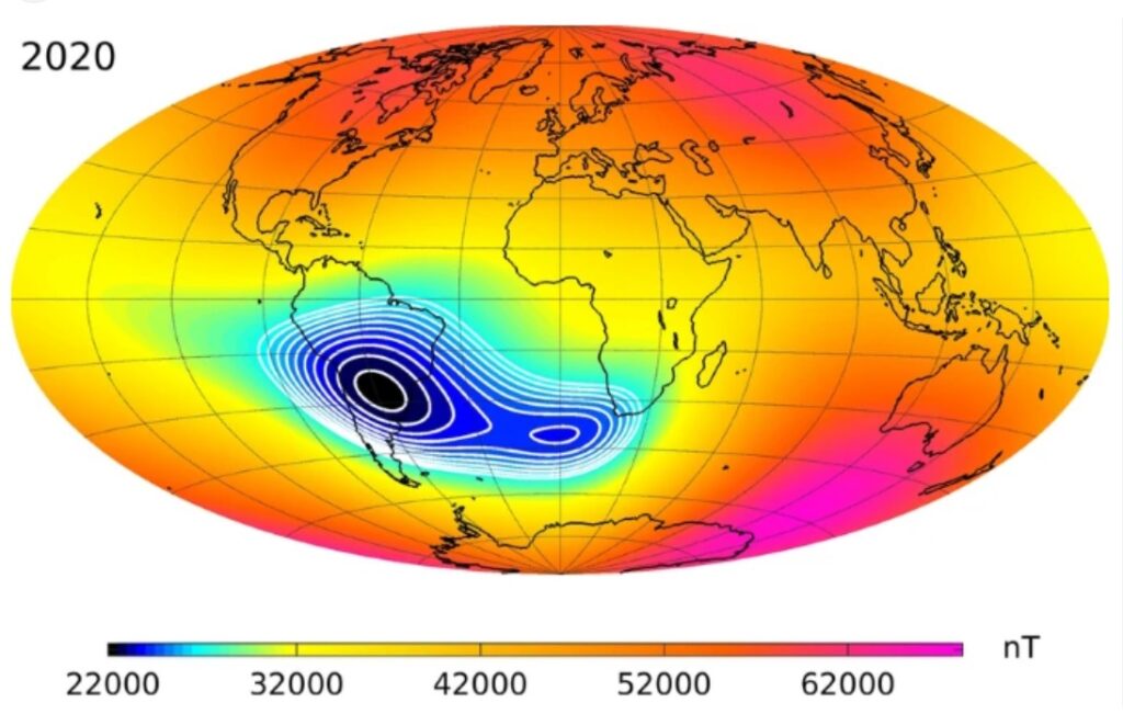 В магнитном поле Земли обнаружена опасная аномалия, которая разрастается, - NASA