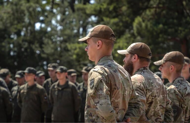 У ТЦК пояснили, де зможуть служити чоловіки, які мали статус “обмежено придатний“ - today.ua