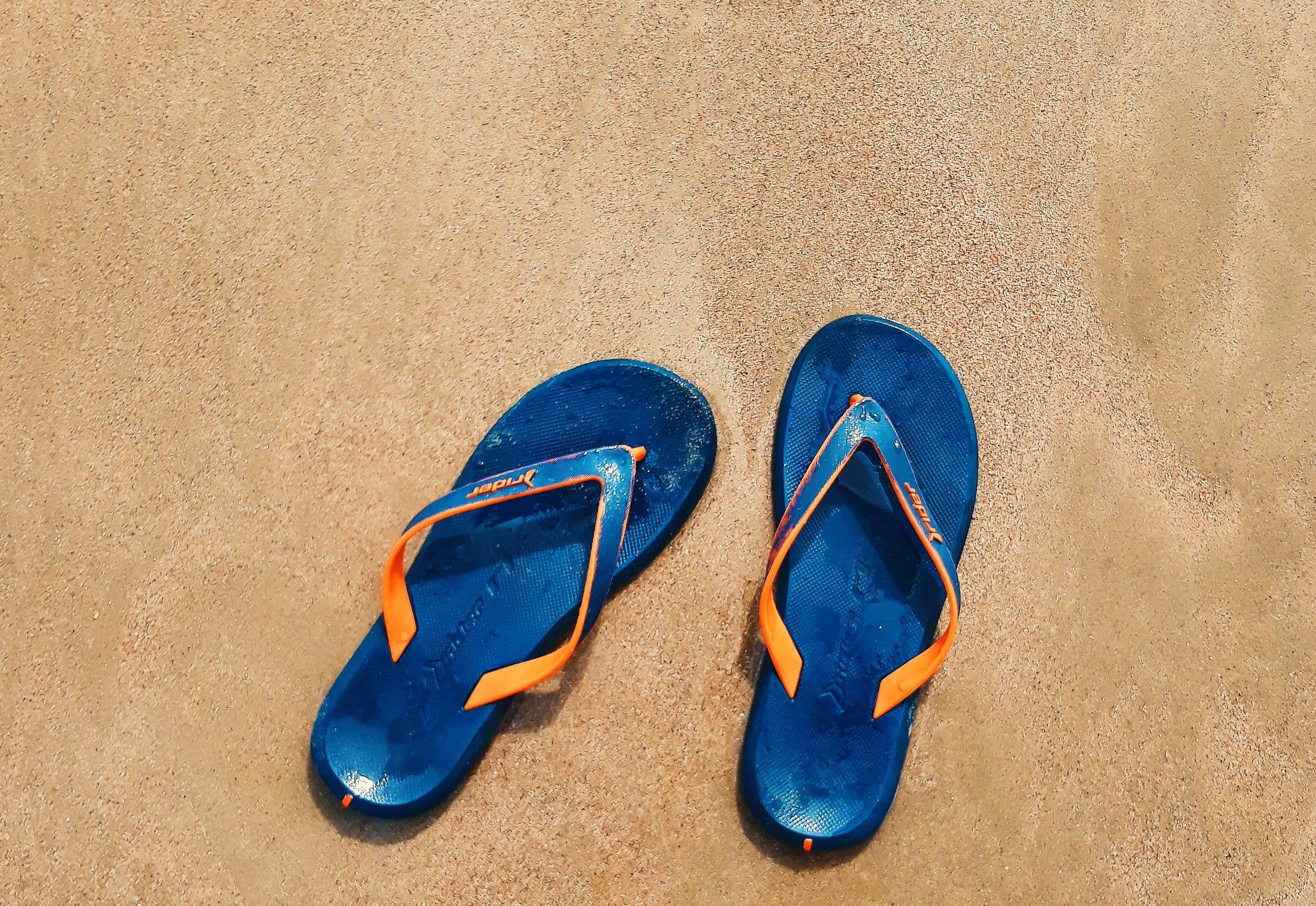 Частые ошибки при выборе летней обуви, которые приводят к проблемам со здоровьем ног