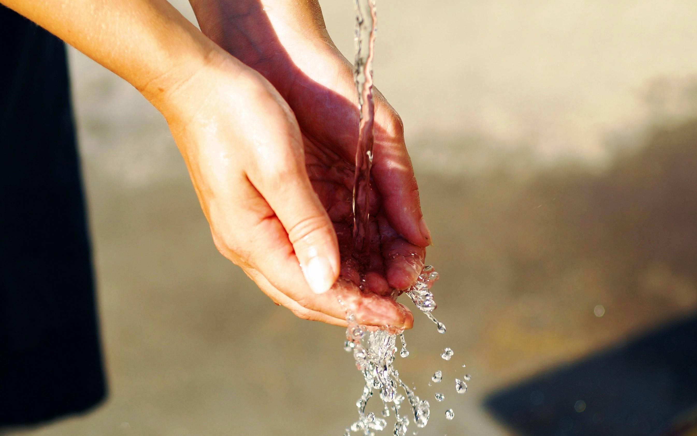 Графіки не лише для світла: в українському місті воду даватимуть по годинам